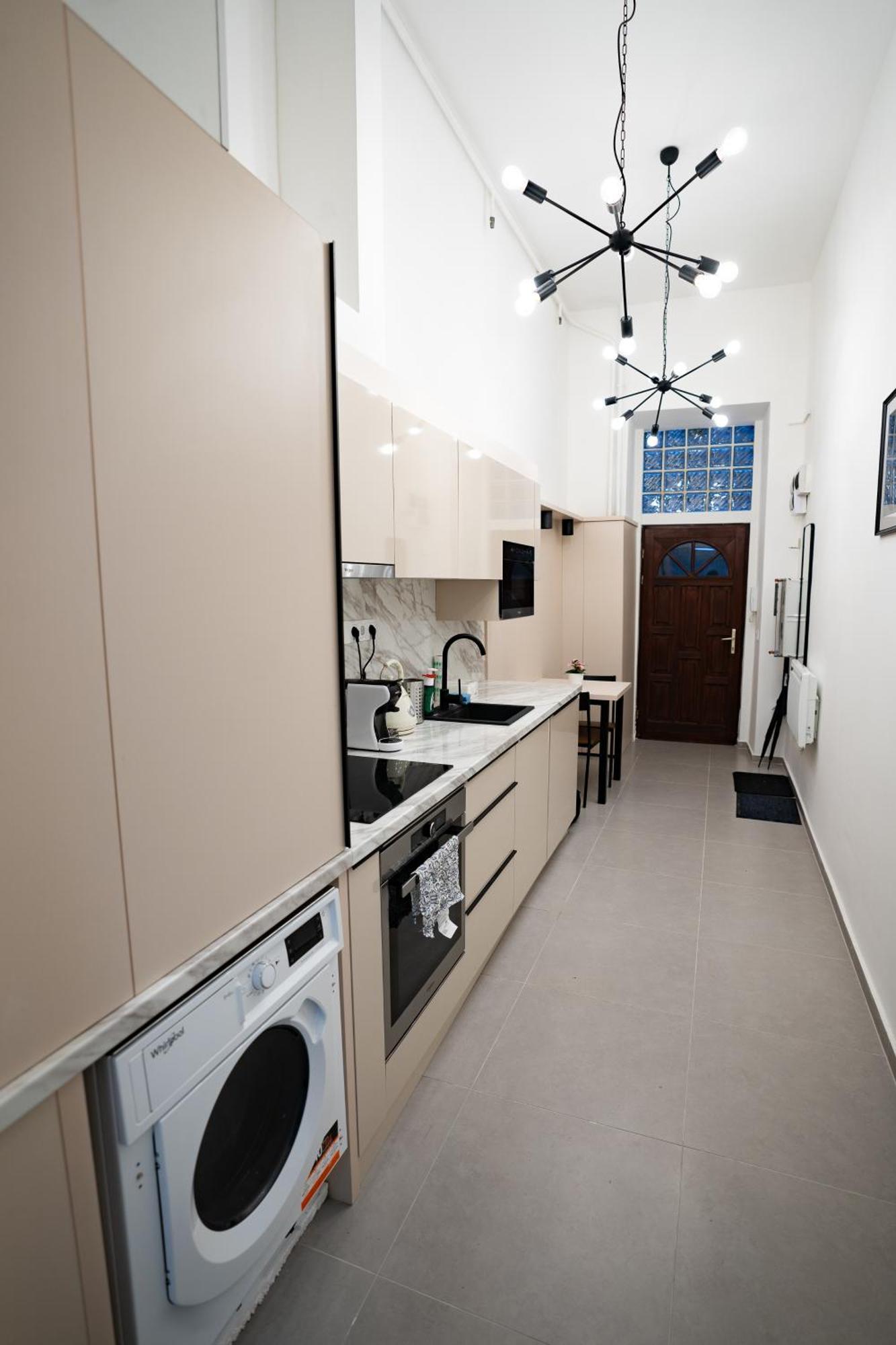 Downtown Double Room Deluxe With Joint Kitchen ブダペスト エクステリア 写真